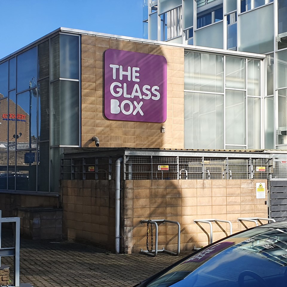 2022.10 Glass Box Huddersfield Tray 2